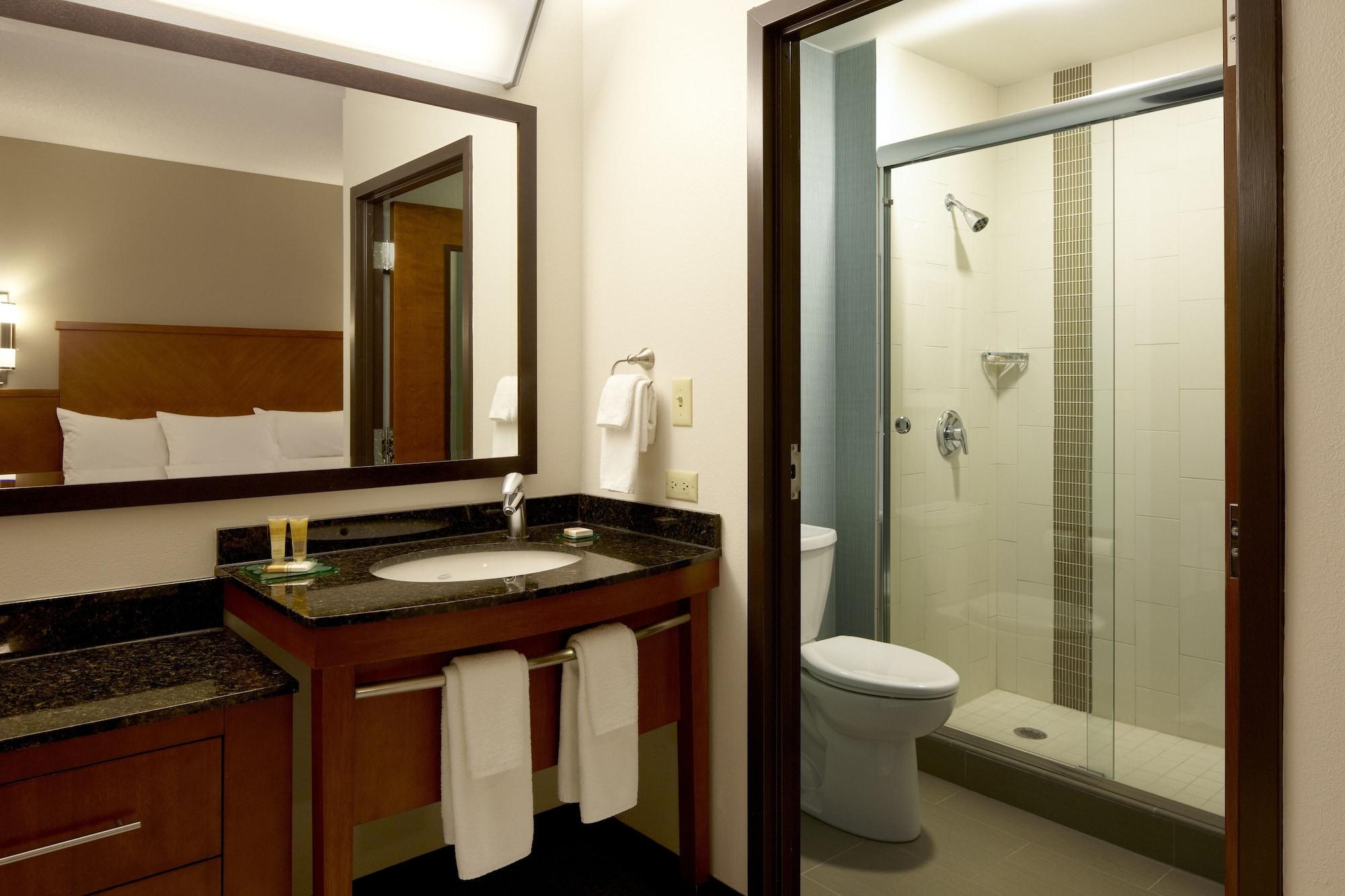 Hyatt Place Dallas North By The Galleria Адисън Екстериор снимка