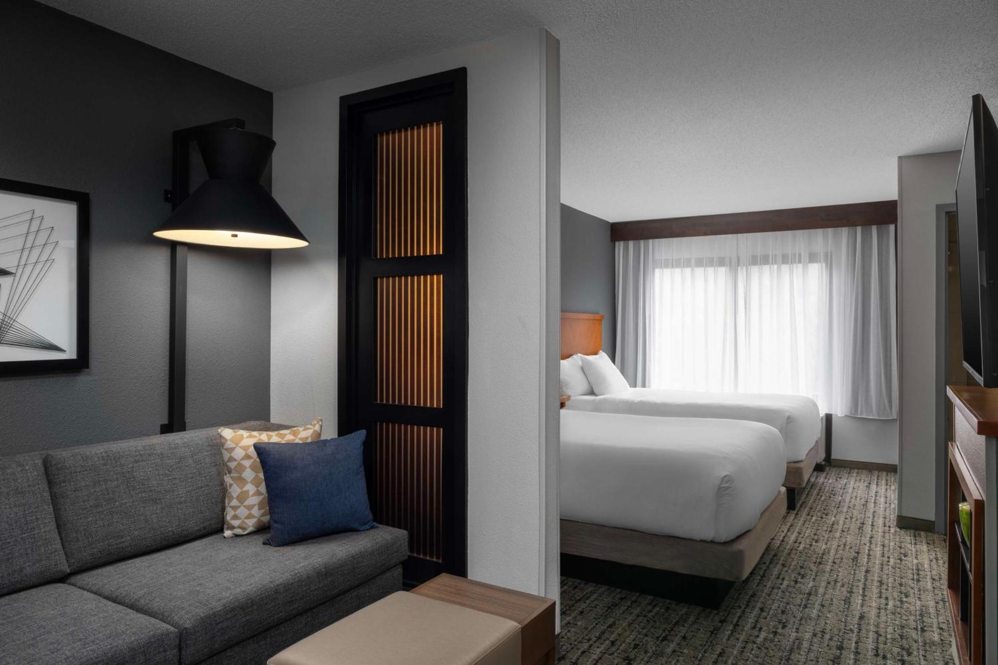 Hyatt Place Dallas North By The Galleria Адисън Екстериор снимка