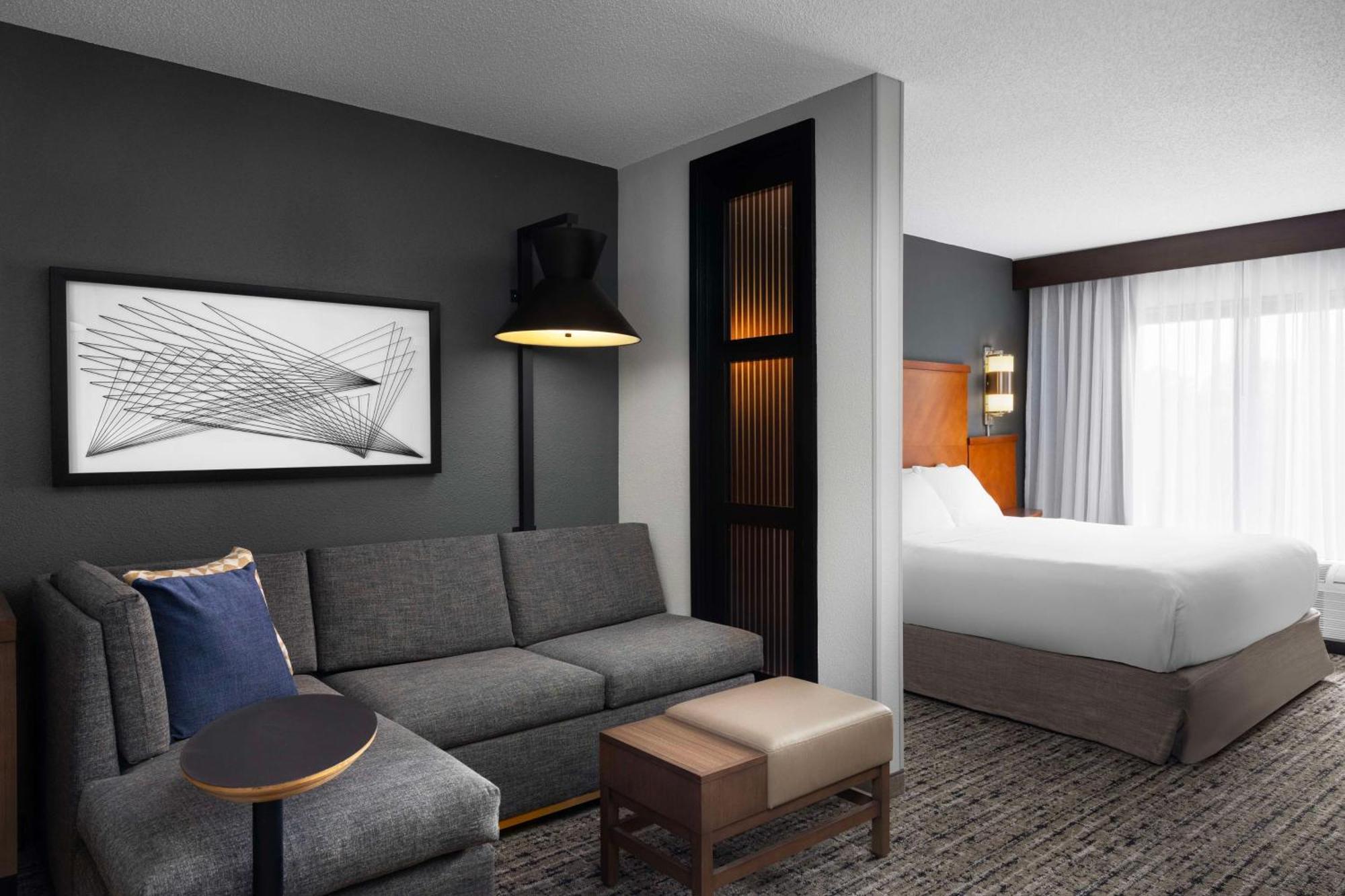 Hyatt Place Dallas North By The Galleria Адисън Екстериор снимка