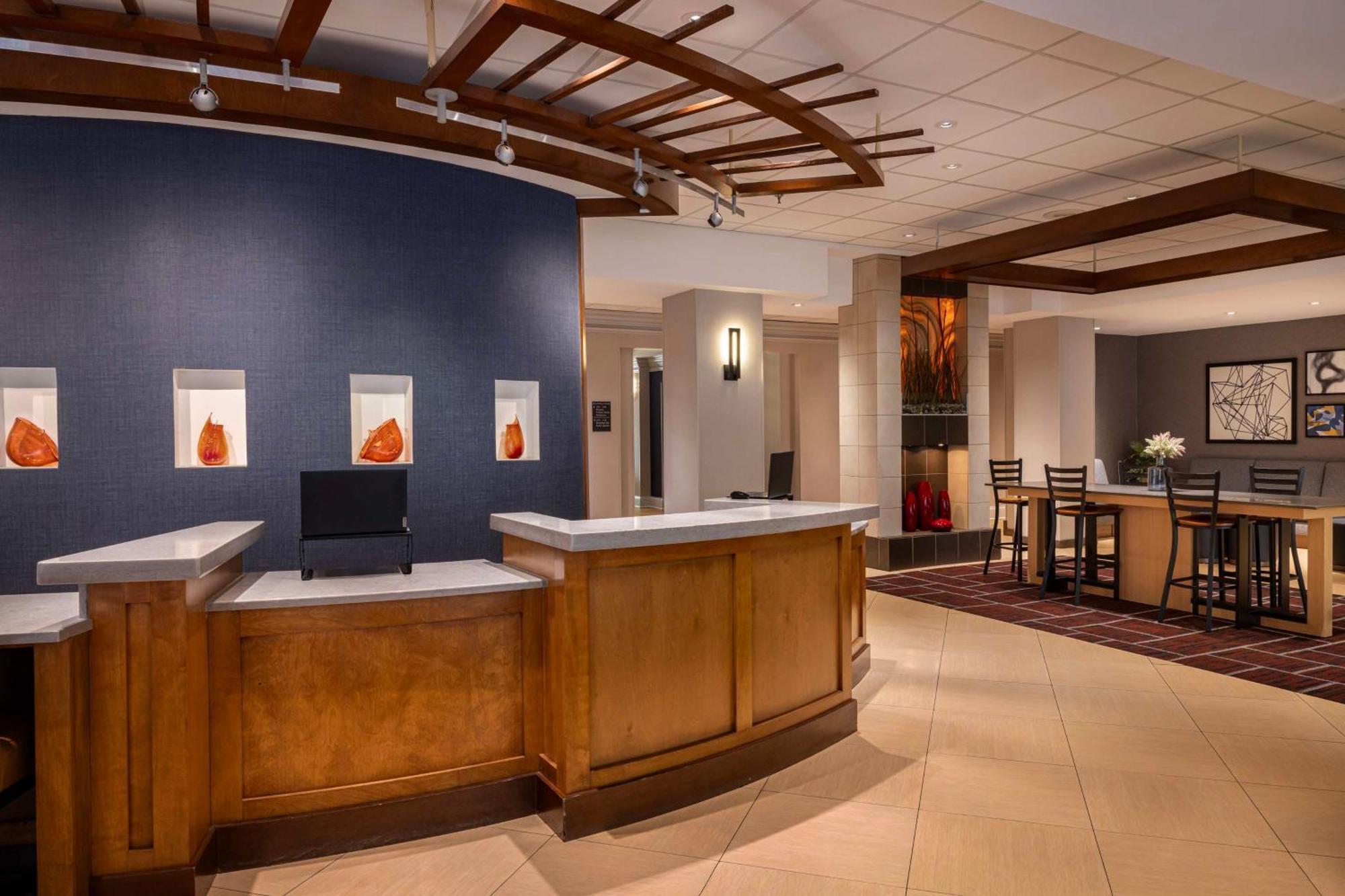 Hyatt Place Dallas North By The Galleria Адисън Екстериор снимка