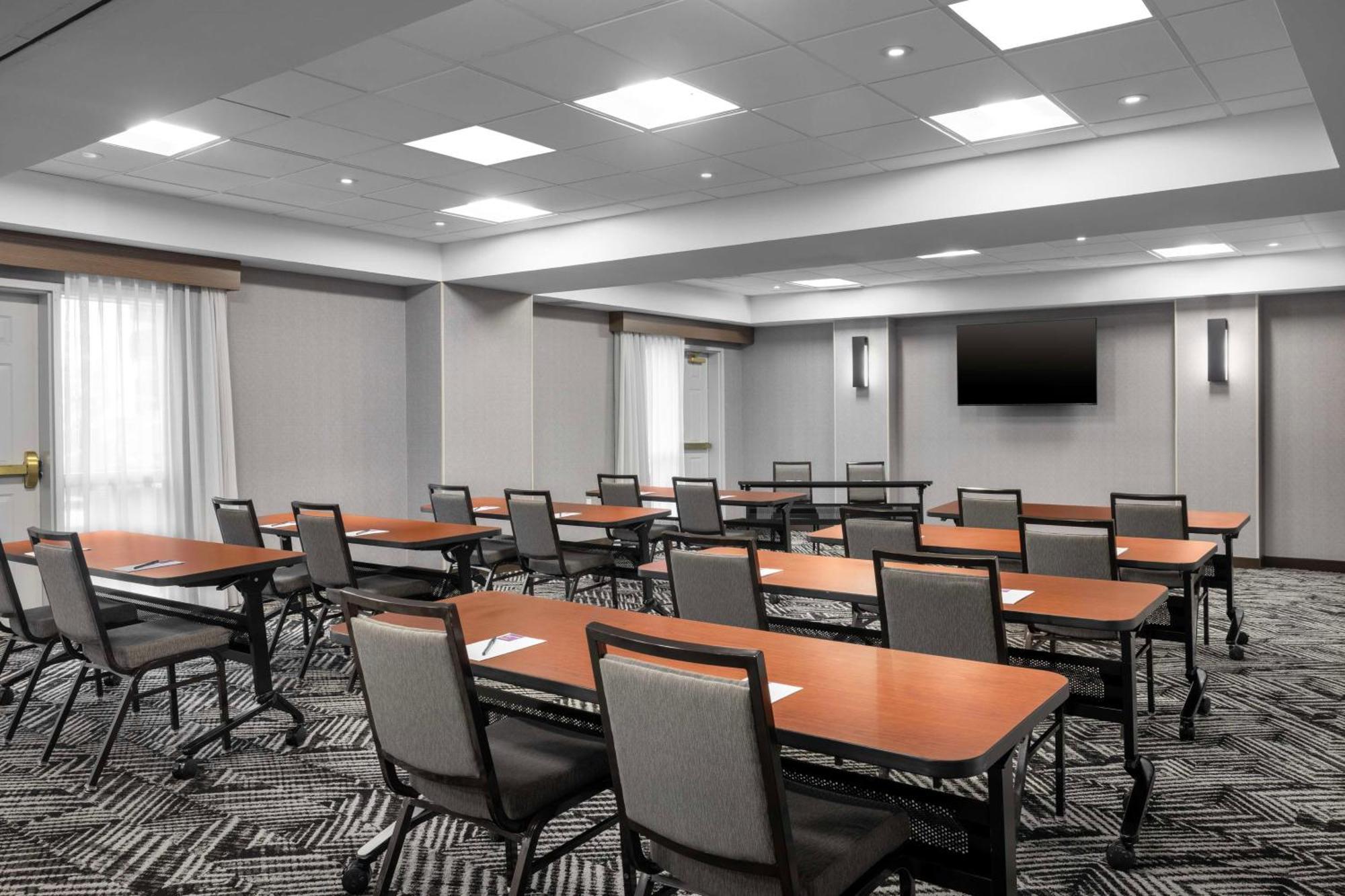 Hyatt Place Dallas North By The Galleria Адисън Екстериор снимка