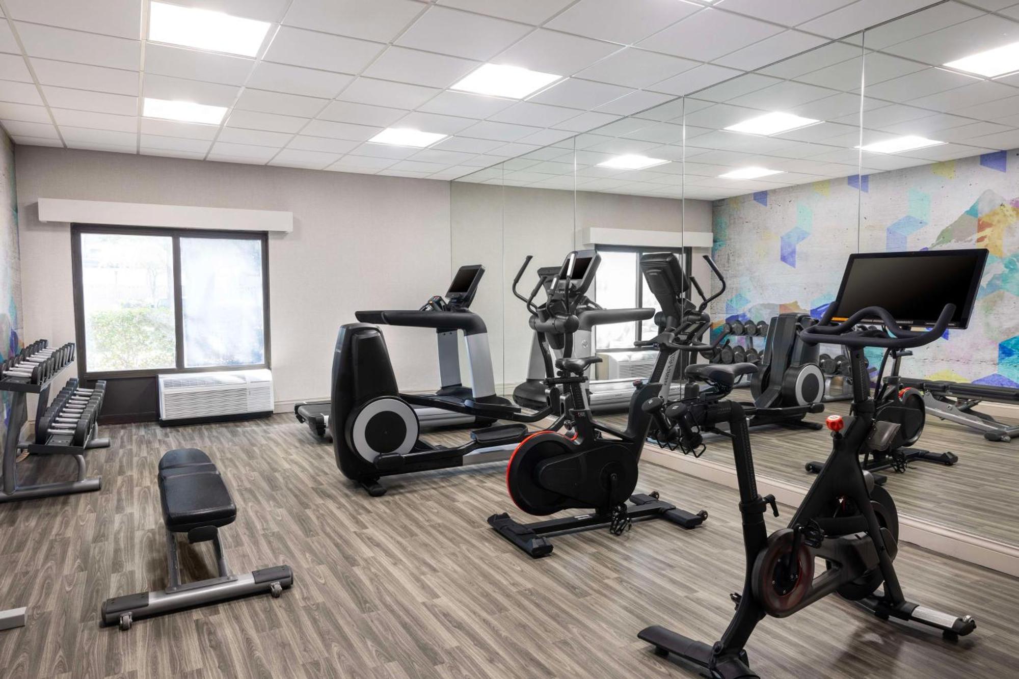 Hyatt Place Dallas North By The Galleria Адисън Екстериор снимка