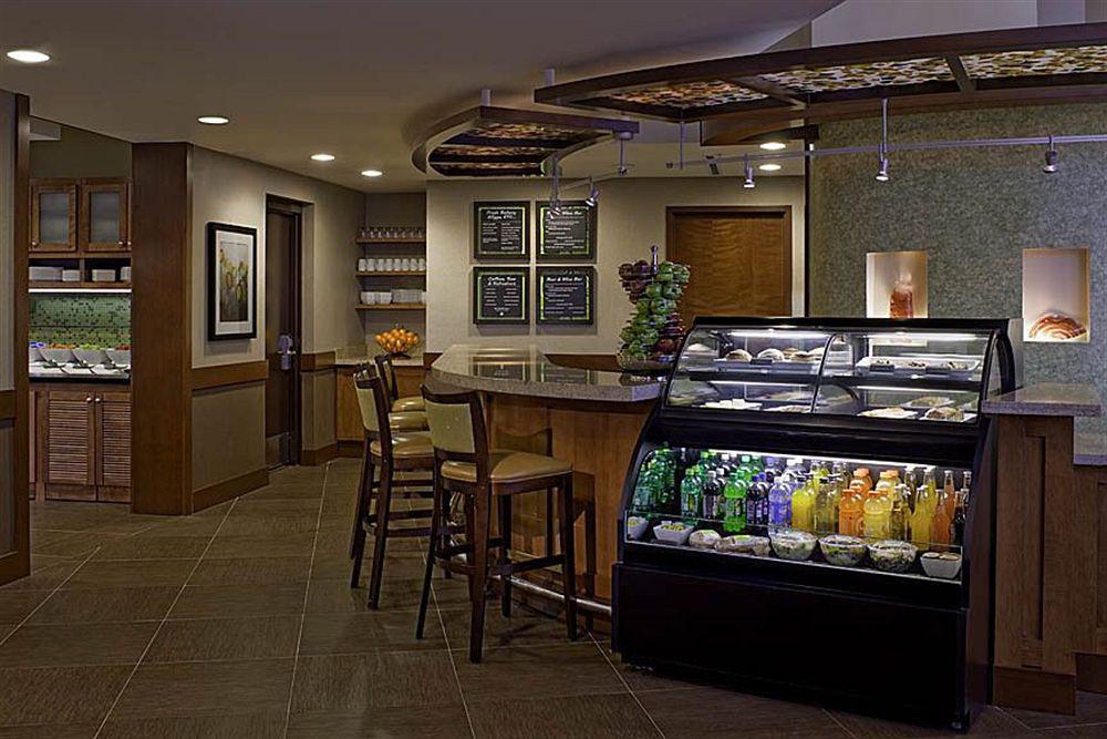 Hyatt Place Dallas North By The Galleria Адисън Ресторант снимка